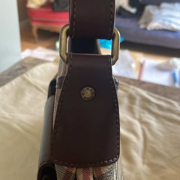 Authentic Burberry Haymarket Double Buckled Outer Pockets Bag - Picture 9 of 13